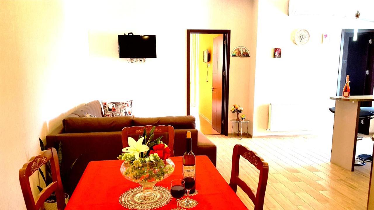 Fantaflat Old Tbilisi Apartment Exterior photo